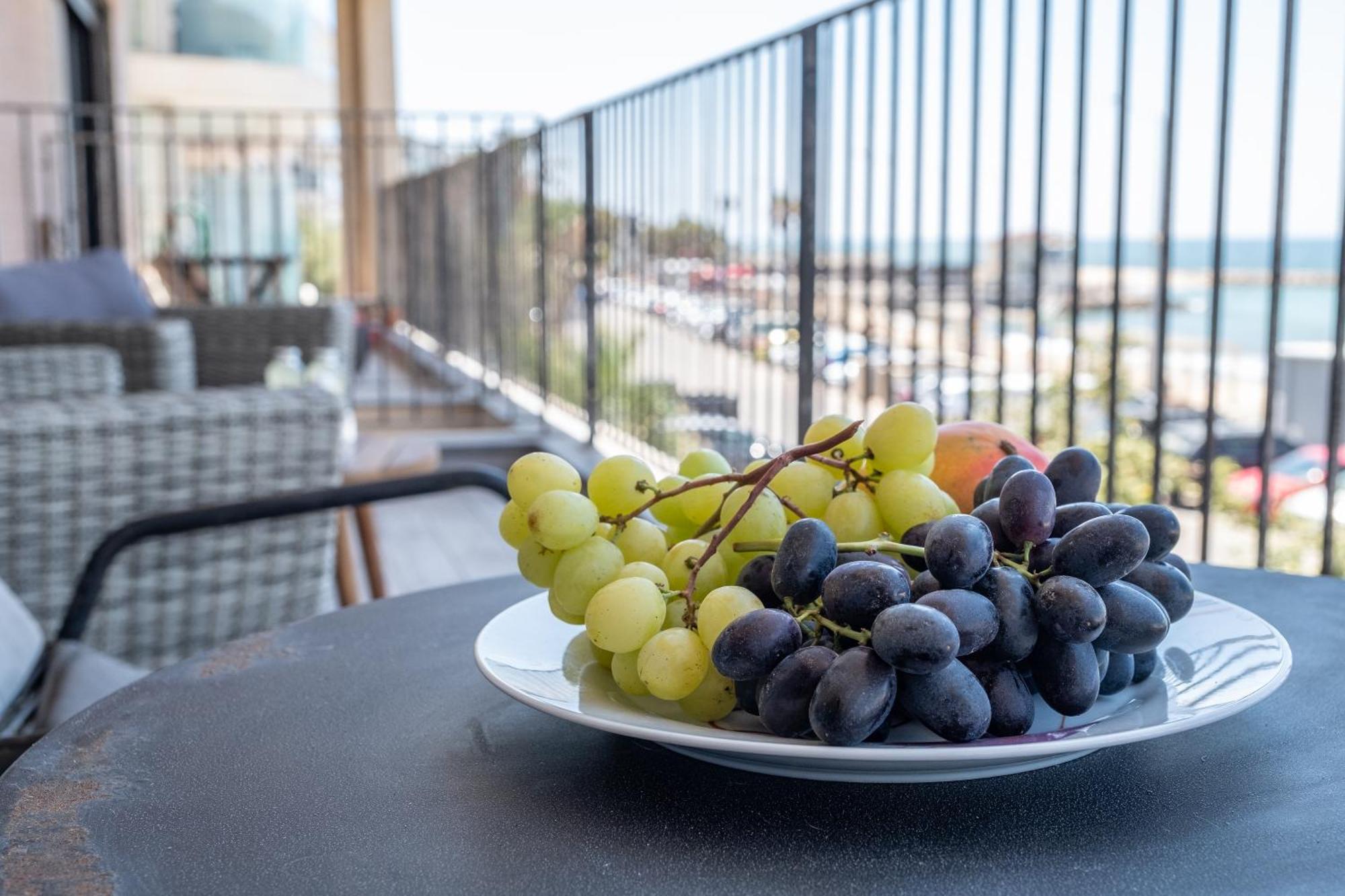 Апартаменты Bat Galim Full Sea View Balcony By Sea N' Rent Хайфа Экстерьер фото
